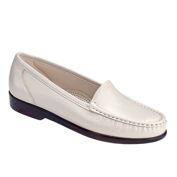 Women's Simplify Slip On Loafer Pearl Bone