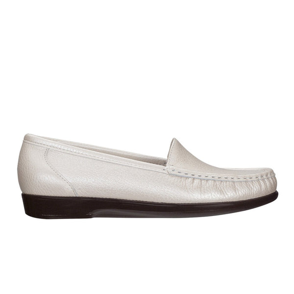 Women's Simplify Slip On Loafer Pearl Bone