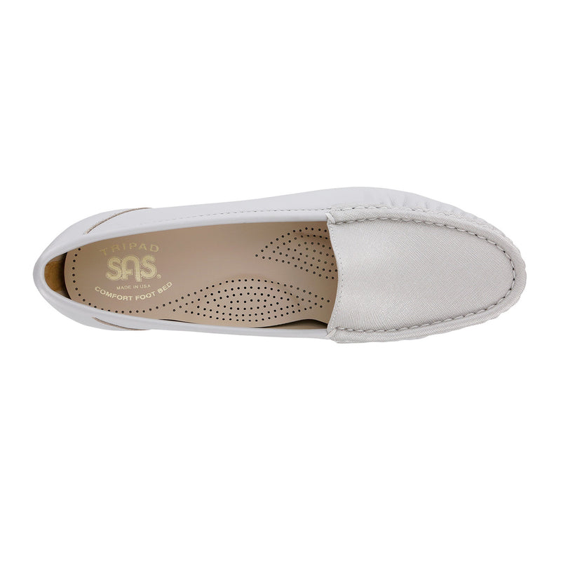 Women's Simplify Slip On Loafer Silver Cloud